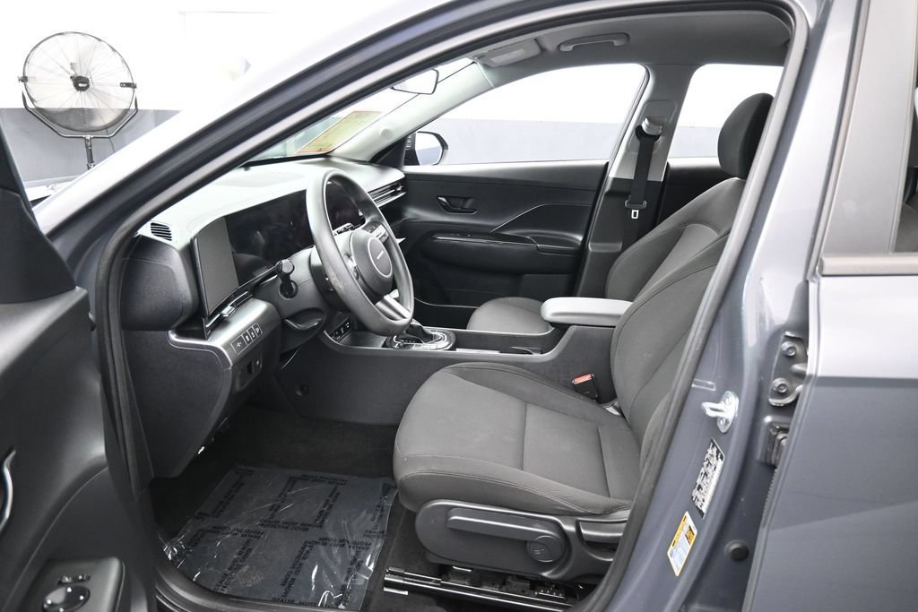 Used 2024 Hyundai Kona SE FWD image 10