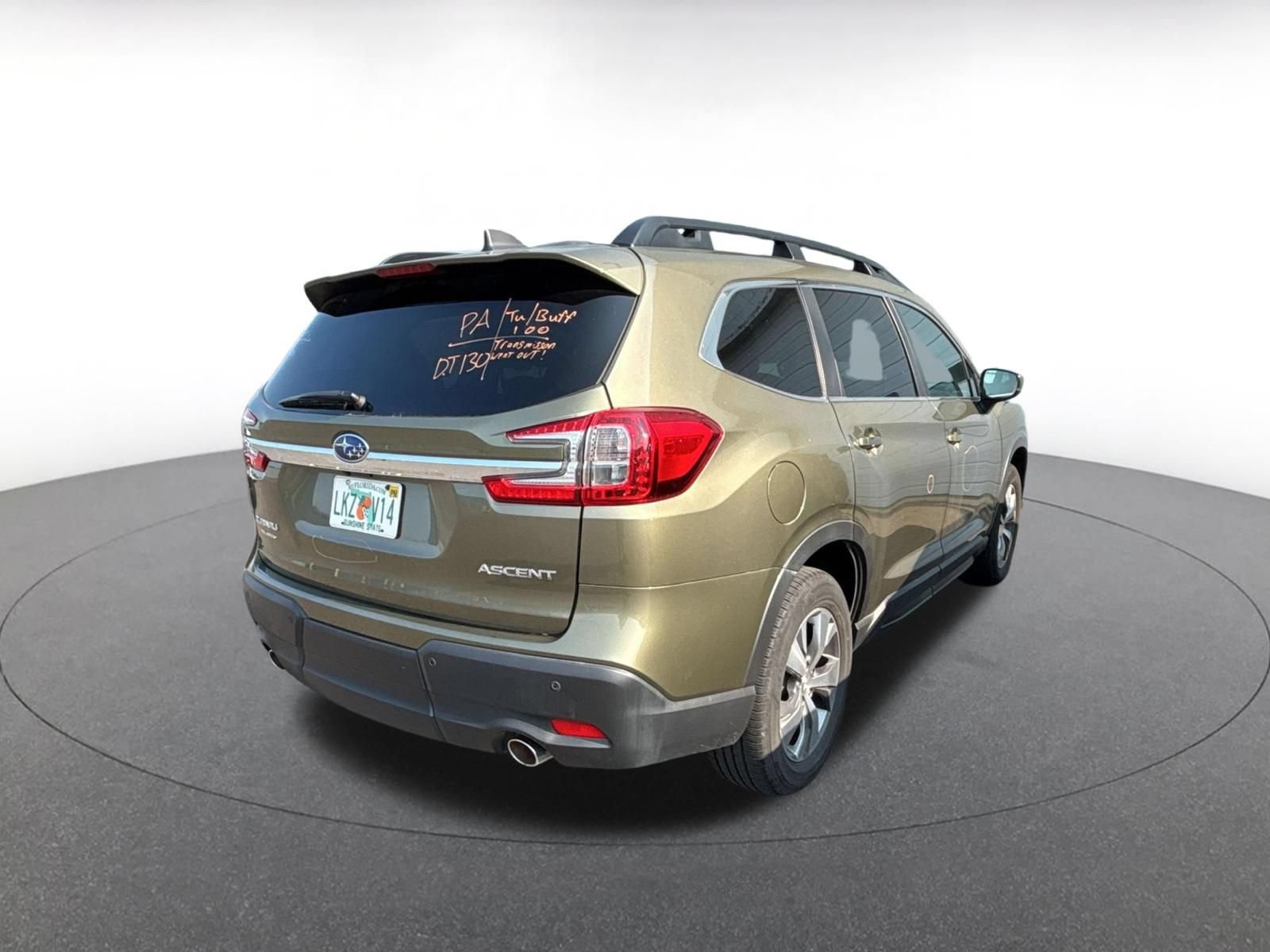 Used 2024 Subaru Ascent Premium w/ Convenience Package AWD/4WD image 10