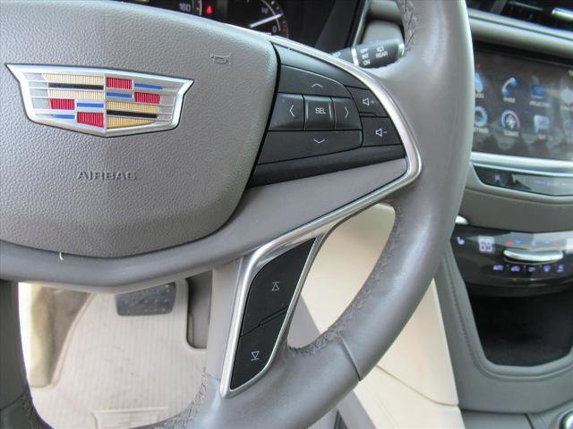Used 2017 Cadillac XT5 Luxury w/ LPO, Wheel Lock Package image 19
