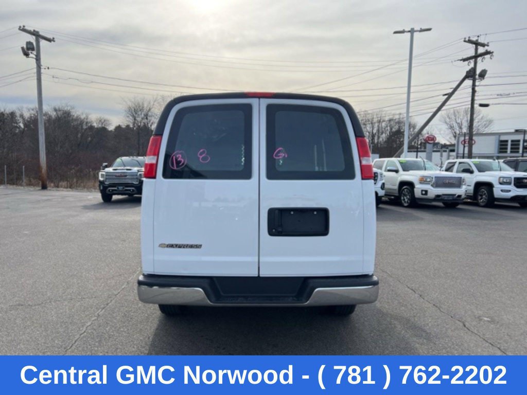 Used 2025 Chevrolet Express 2500 w/ Driver Convenience Package RWD image 6