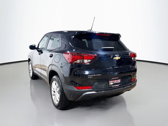 Used 2024 Chevrolet TrailBlazer LS w/ LS Convenience Package AWD/4WD image 8
