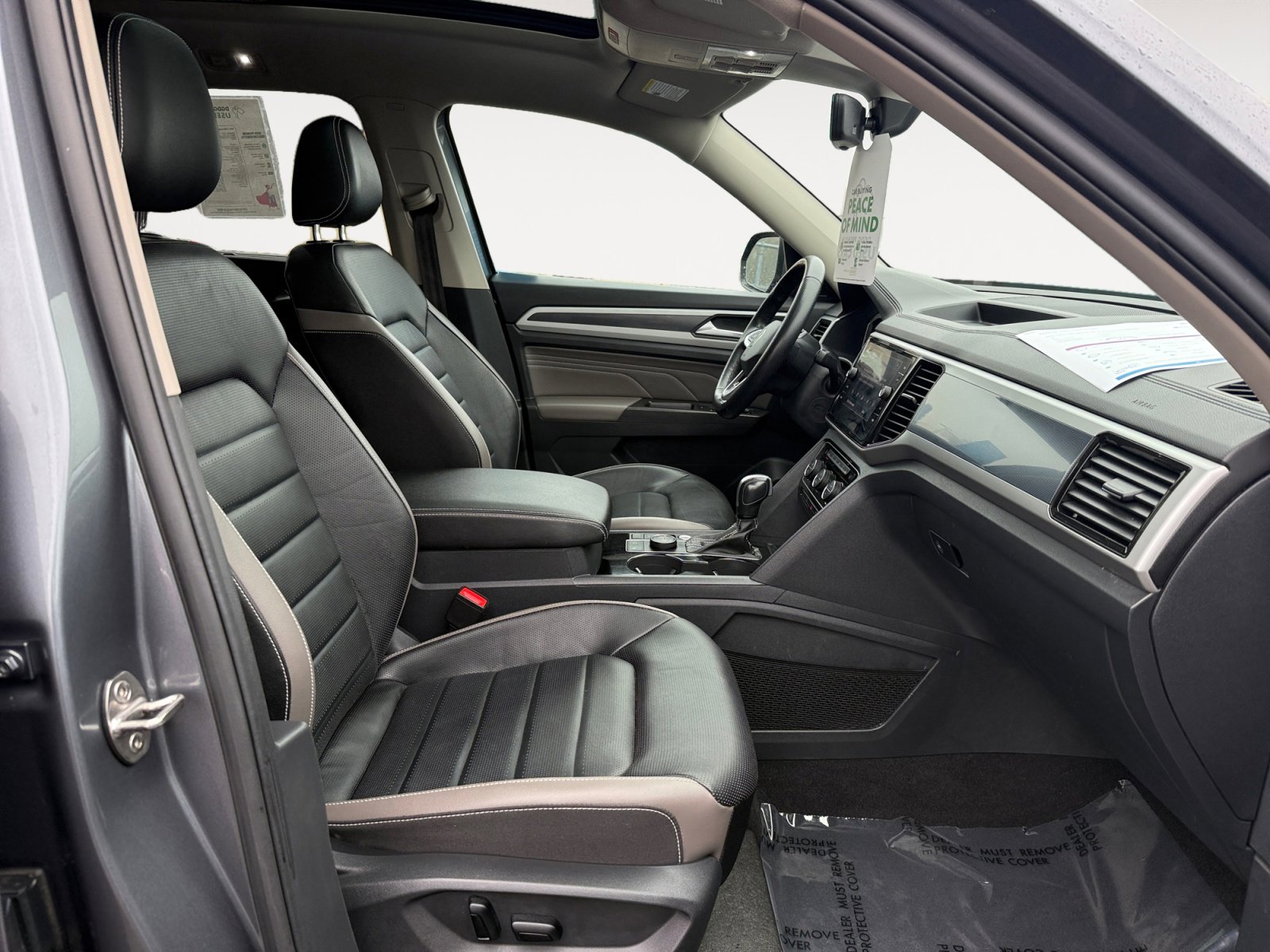 Used 2023 Volkswagen Atlas SEL Premium image 19