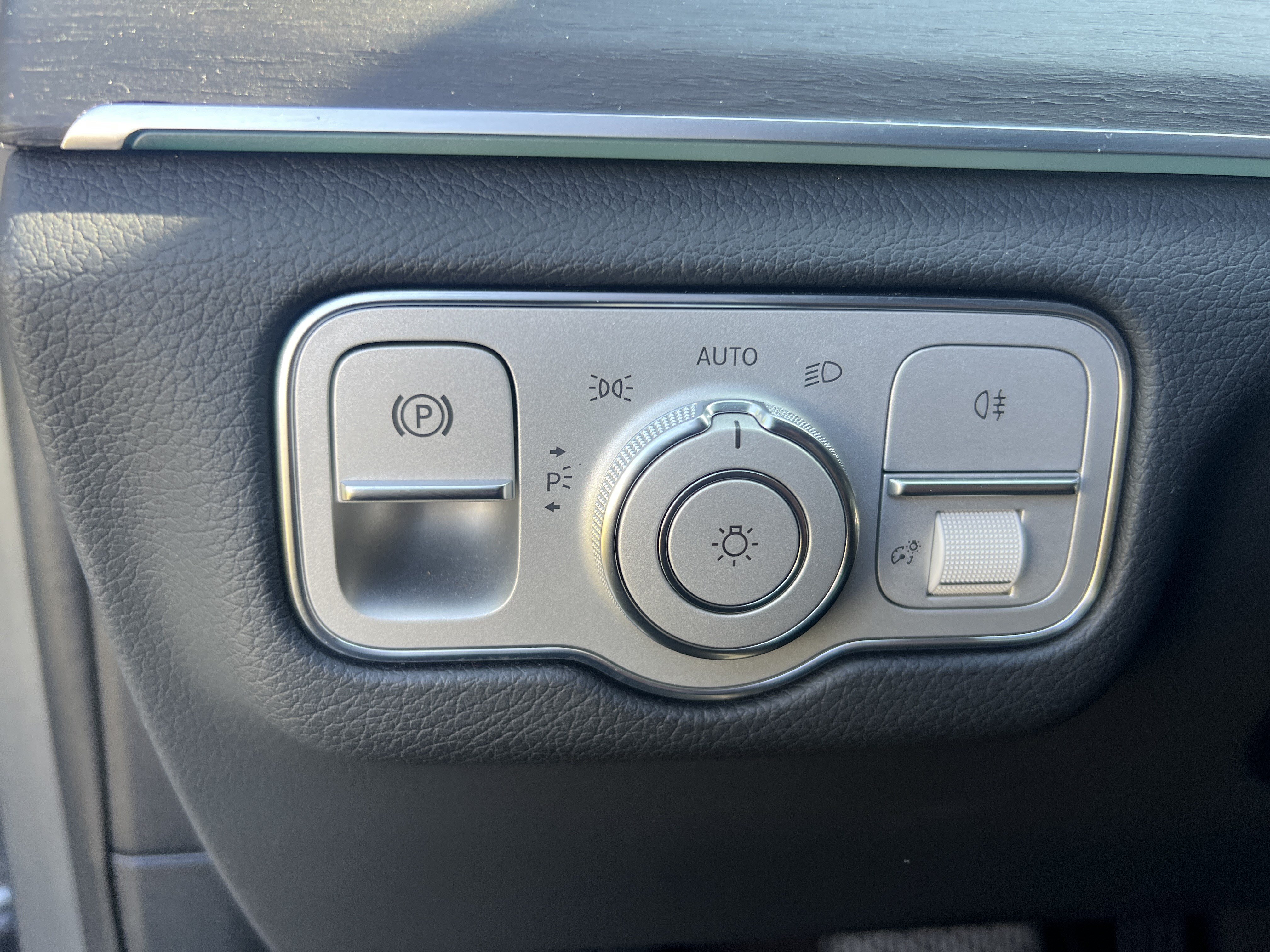 Used 2020 Mercedes-Benz GLS 450 4MATIC image 17