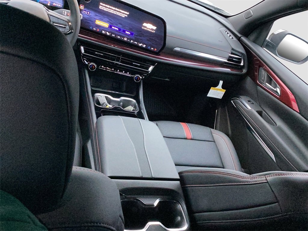 New 2026 Chevrolet Traverse RS w/ LPO, Floor Liner Package image 29