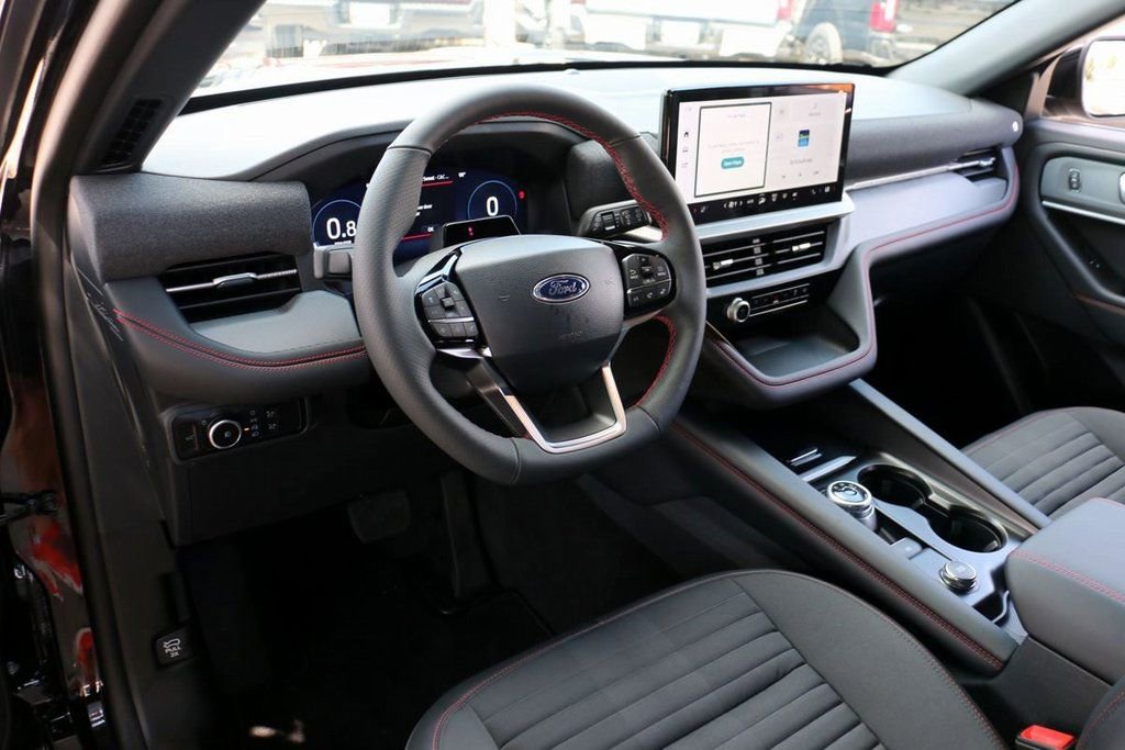 New 2026 Ford Explorer ST-Line w/ ST-Line Street Pack image 15