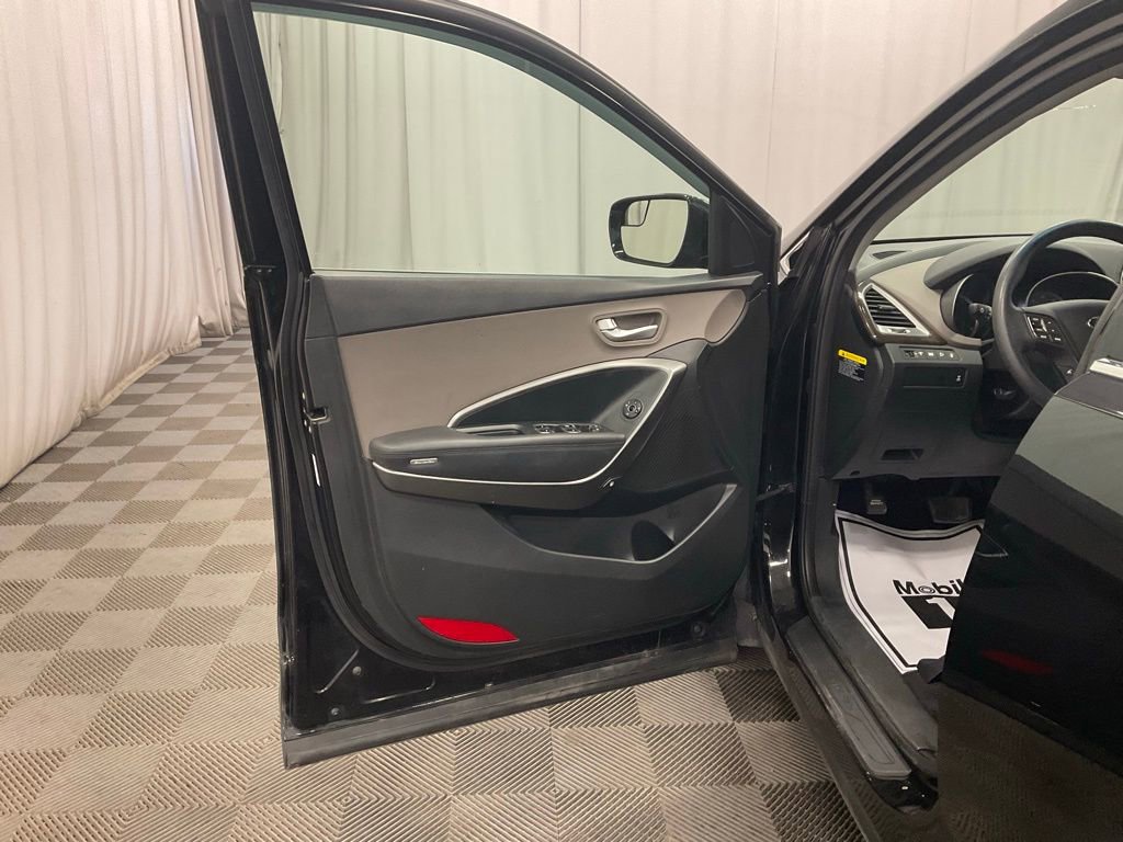 Used 2018 Hyundai Santa Fe Sport image 7