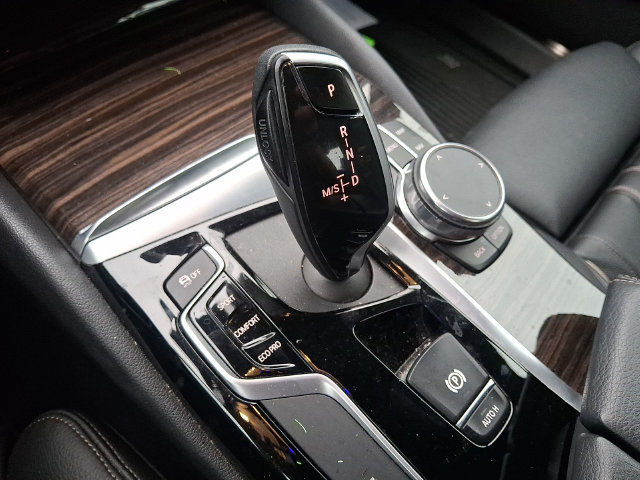 Used 2019 BMW 540i xDrive w/ Convenience Package AWD/4WD image 14