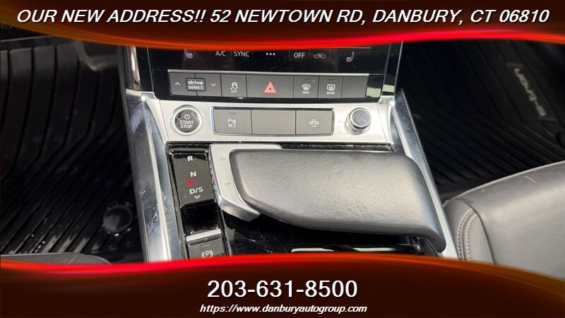 Used 2021 Audi e-tron Premium w/ Convenience Plus Package AWD/4WD image 28