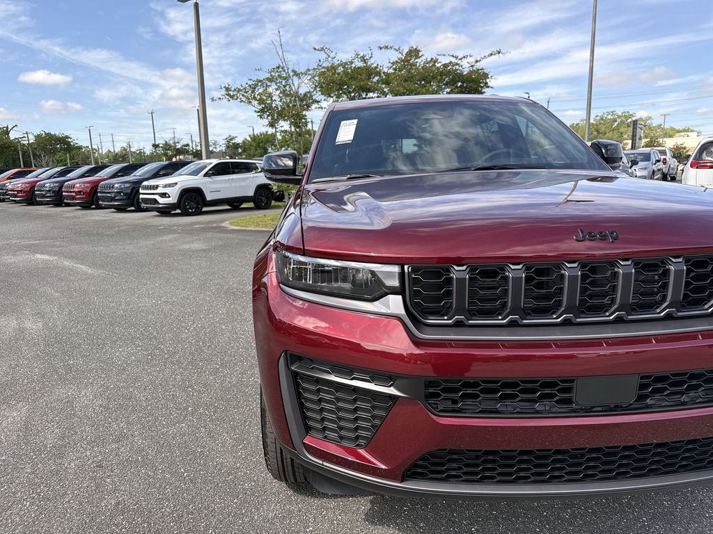 New 2026 Jeep Grand Cherokee L 4WD image 9