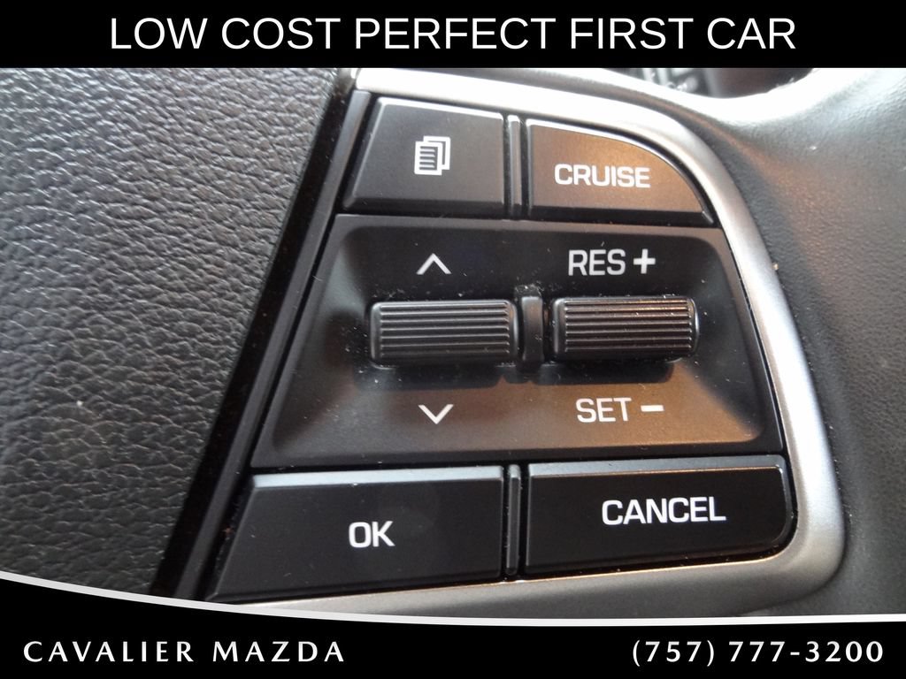 Used 2022 Hyundai Accent Limited FWD image 17