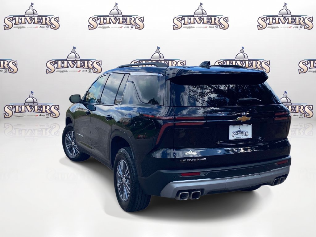 Used 2026 Chevrolet Traverse LT FWD image 6