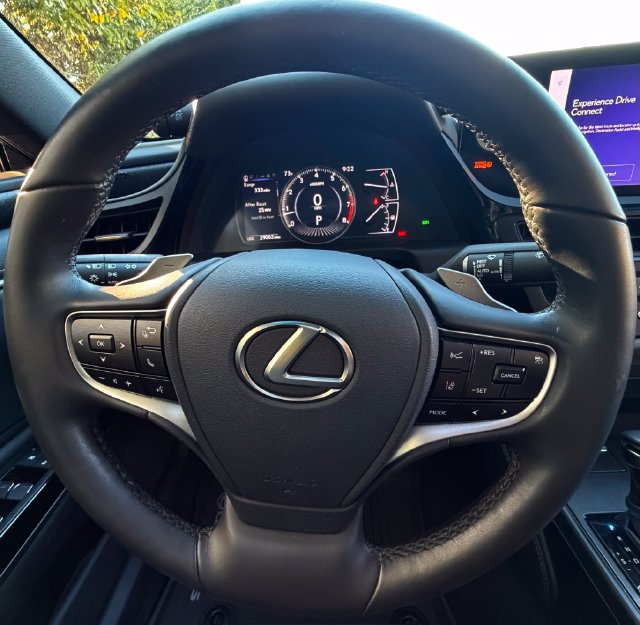 Certified 2024 Lexus ES 350 w/ Premium Package FWD image 21