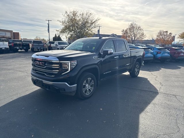 Used 2025 GMC Sierra 1500 SLT image 3