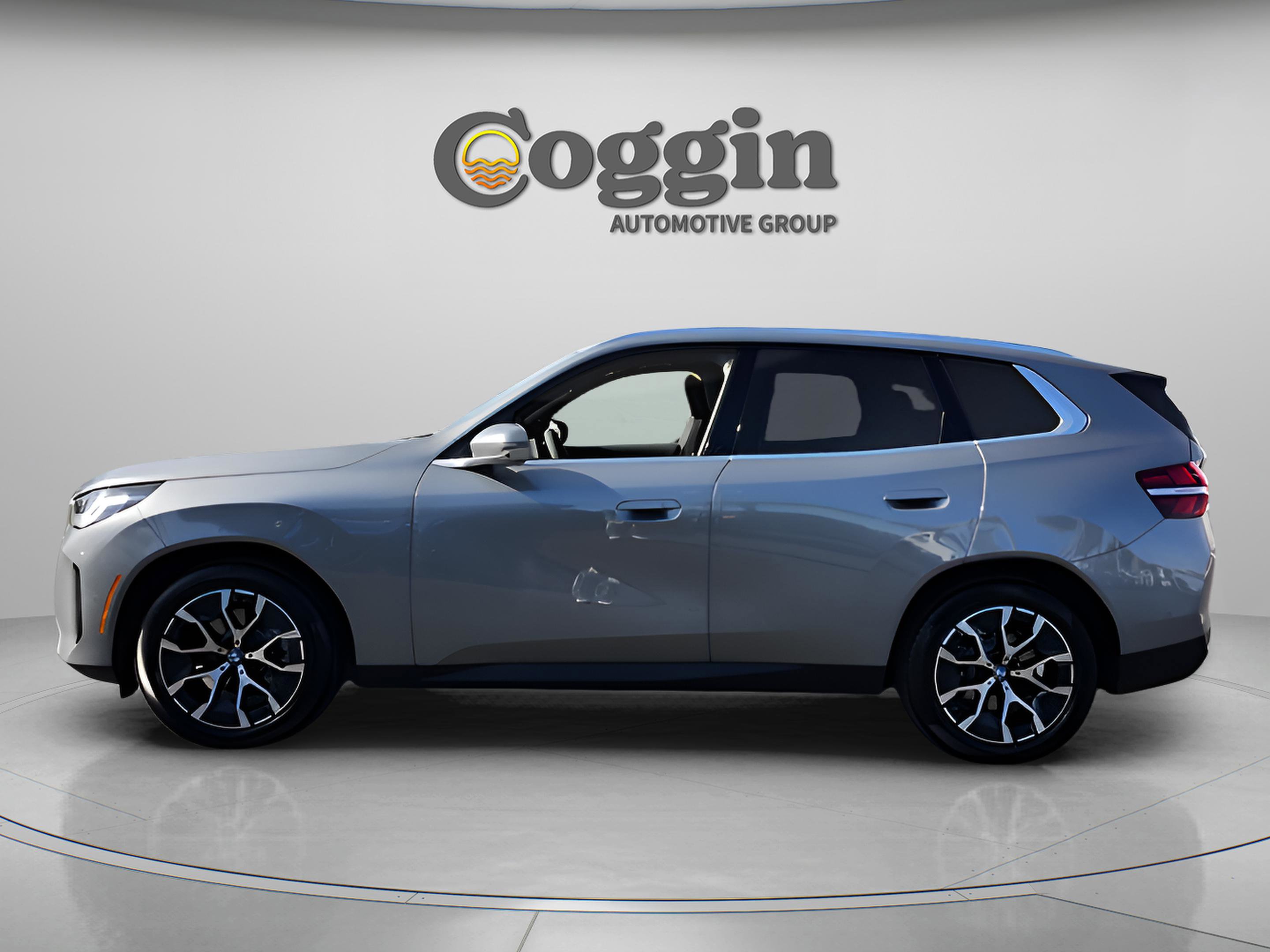 Certified 2025 BMW X3 xDrive30i w/ Premium Package image 2