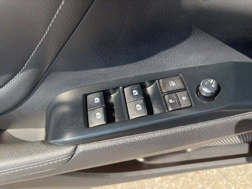Used 2018 Toyota Camry XSE FWD image 13