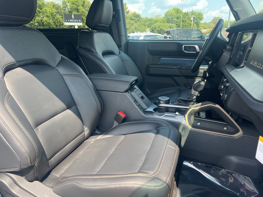 New 2025 Ford Bronco Badlands image 15