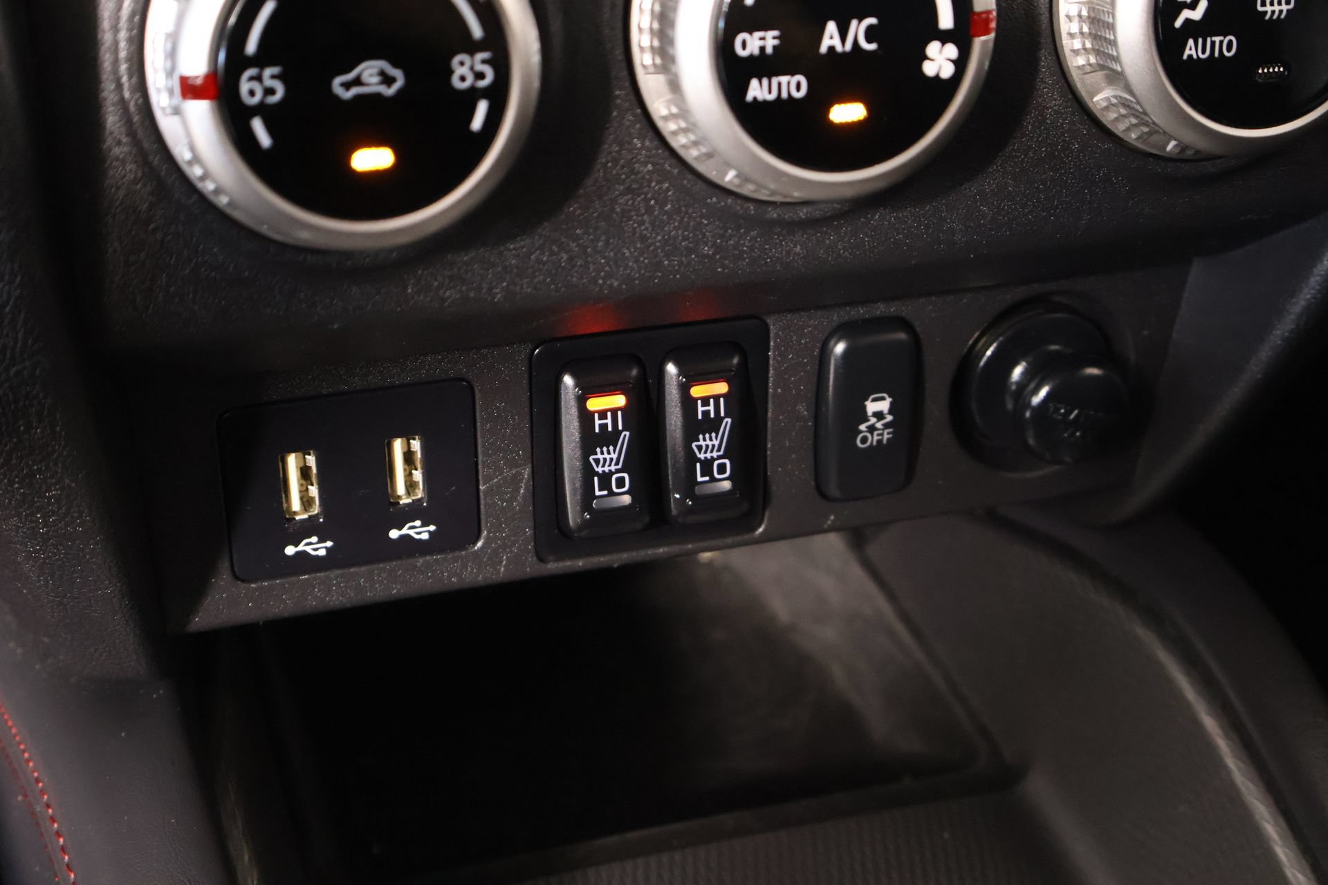 Used 2024 Mitsubishi Outlander Sport SE AWD/4WD image 7
