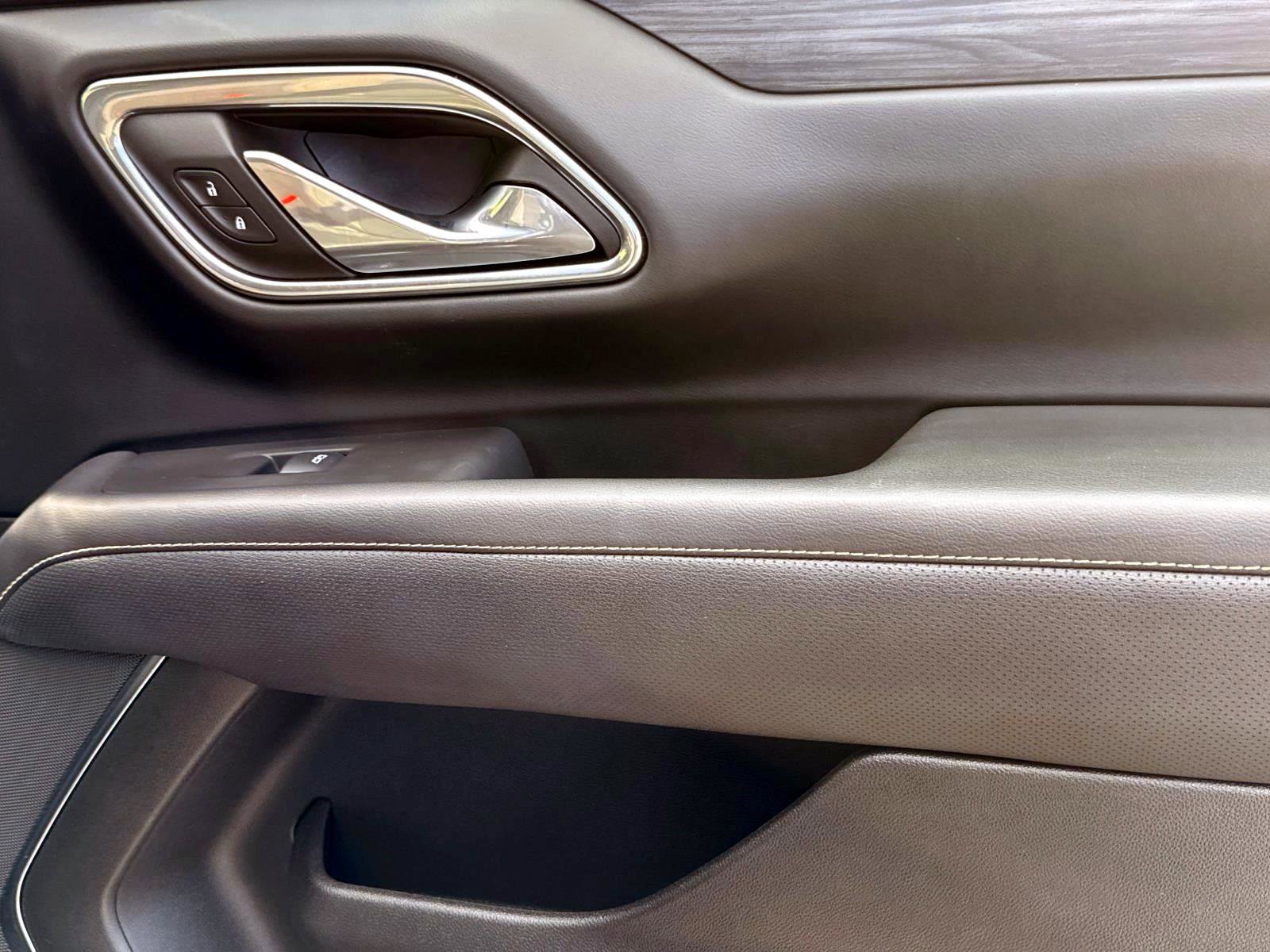 Certified 2023 GMC Yukon SLT w/ SLT Luxury Package image 9