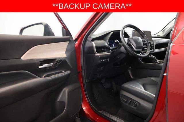Used 2024 Toyota Grand Highlander Limited image 8
