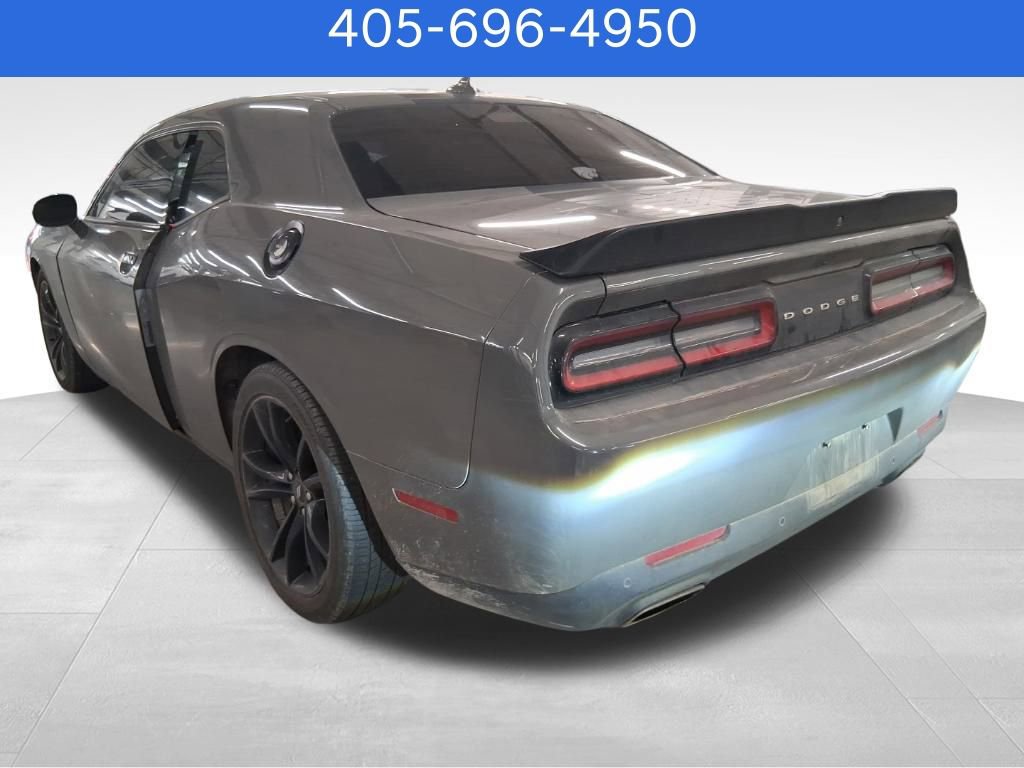 Used 2017 Dodge Challenger SXT Plus image 3