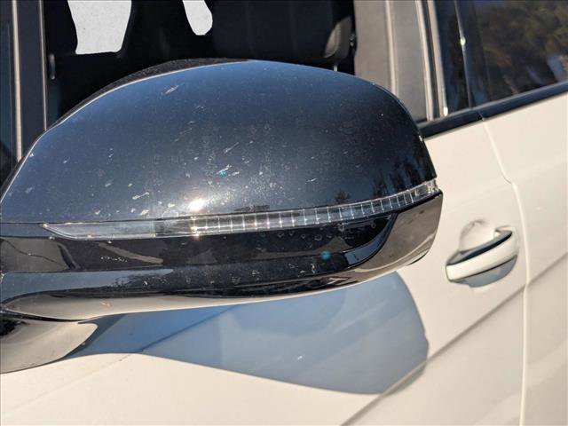 Used 2023 Bentley Bentayga image 5