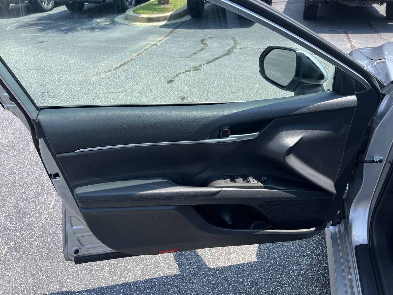 Used 2024 Toyota Camry LE FWD image 14