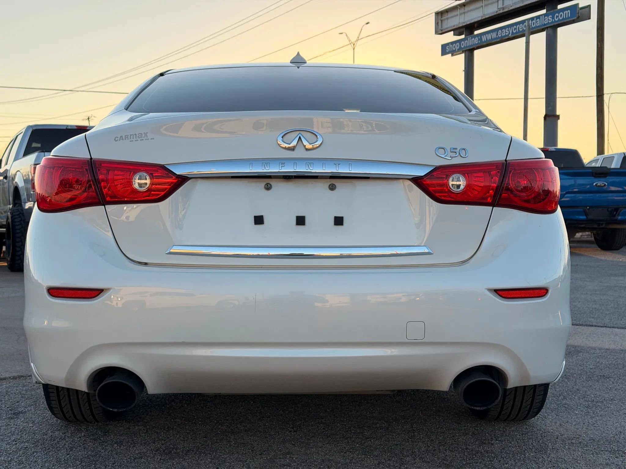 Used 2016 INFINITI Q50 Premium w/ 2.0T Premium Plus Package image 4