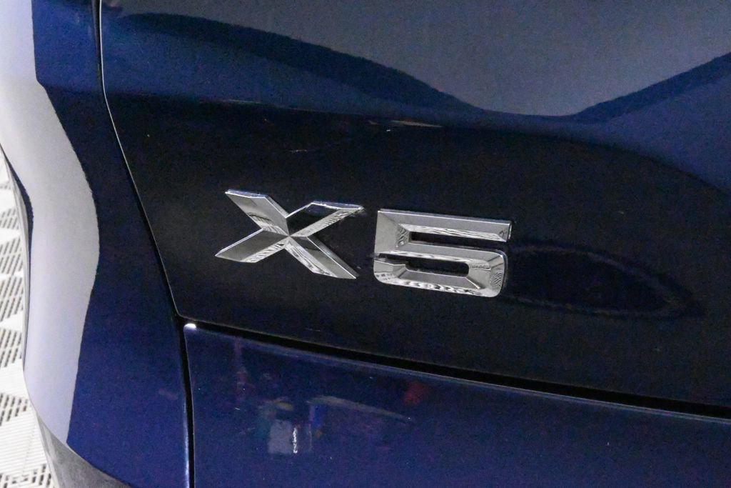 Used 2021 BMW X5 xDrive40i w/ Premium Package 2 image 40