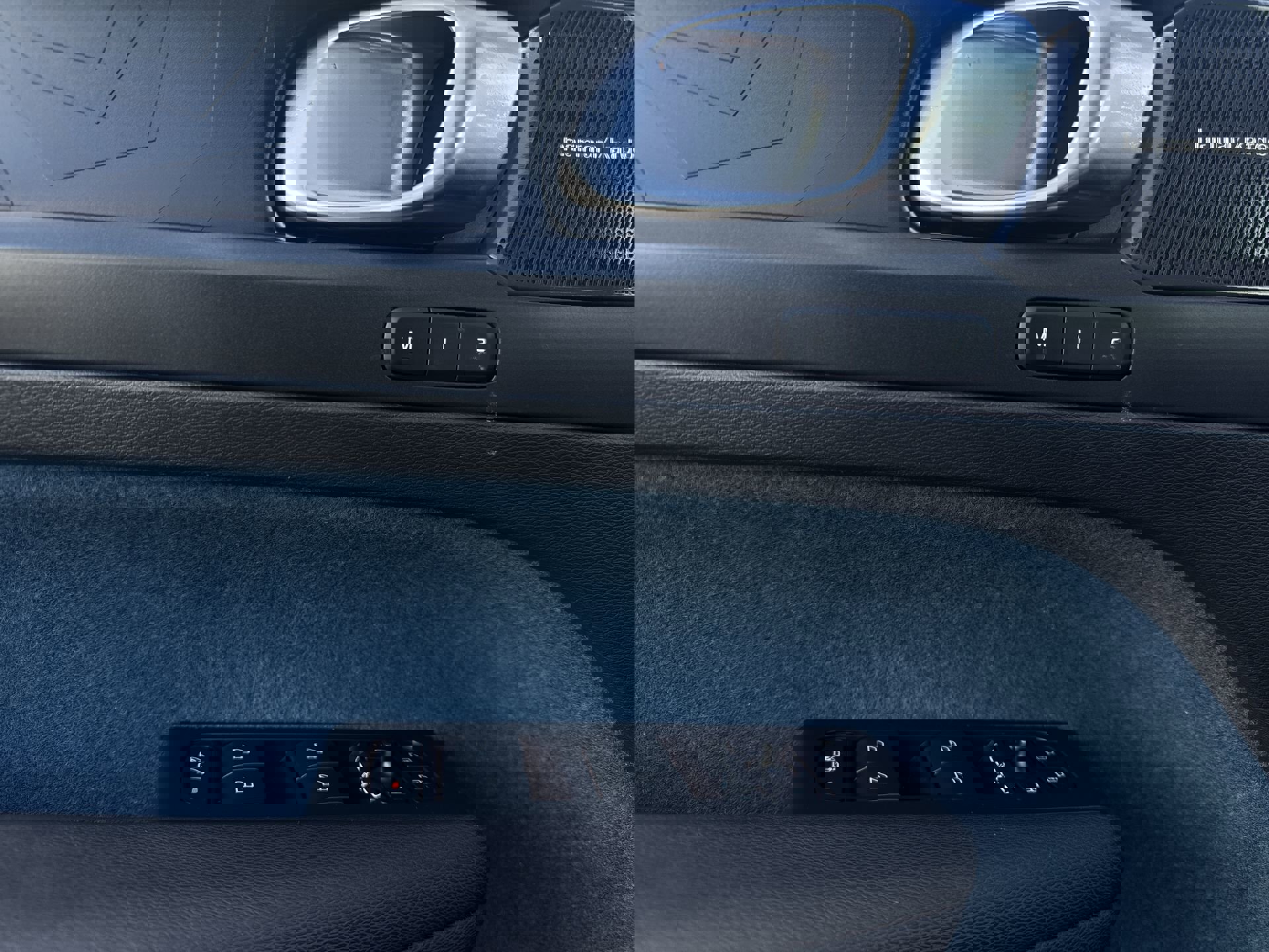 Used 2023 Volvo C40 P8 Recharge Ultimate image 24