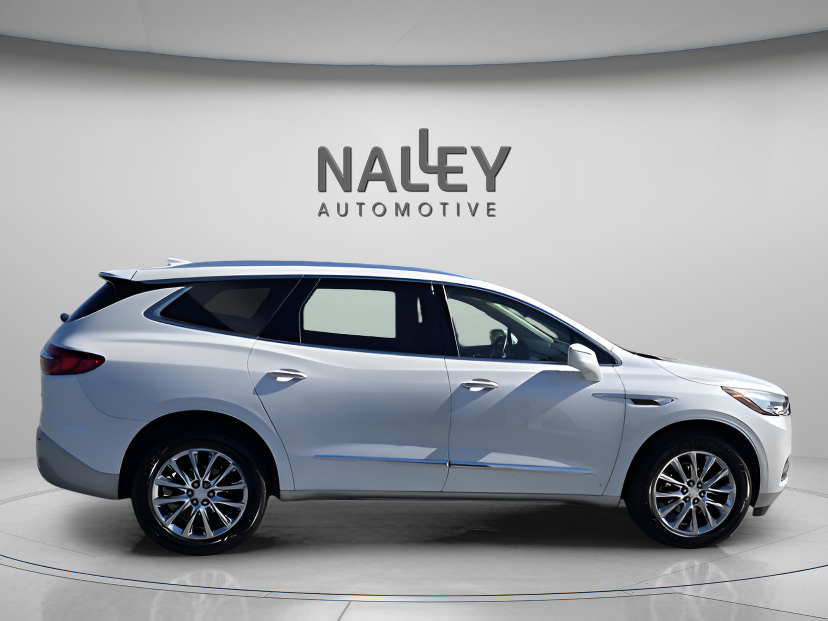 Used 2018 Buick Enclave Premium w/ Experience Buick Package image 7