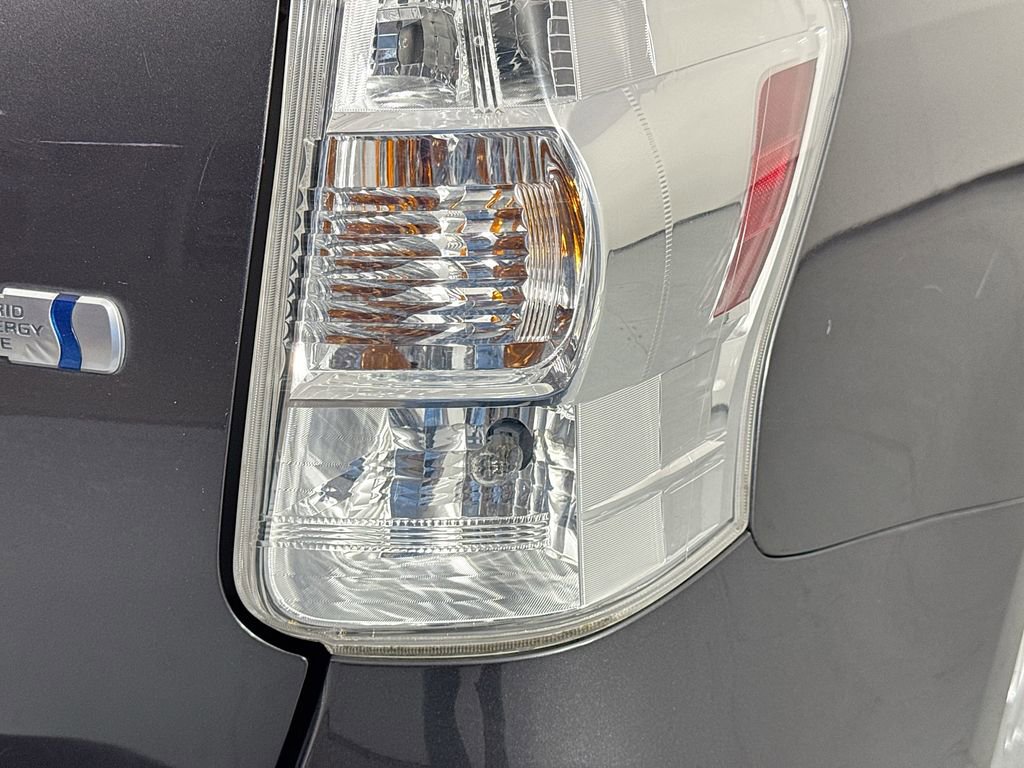 Used 2014 Toyota Prius V Two image 31