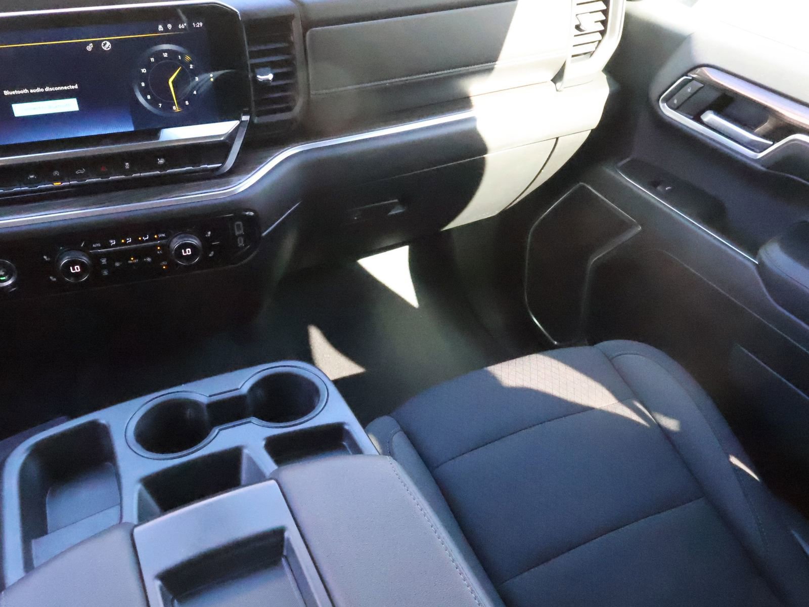 Used 2023 Chevrolet Silverado 1500 LT AWD/4WD image 34