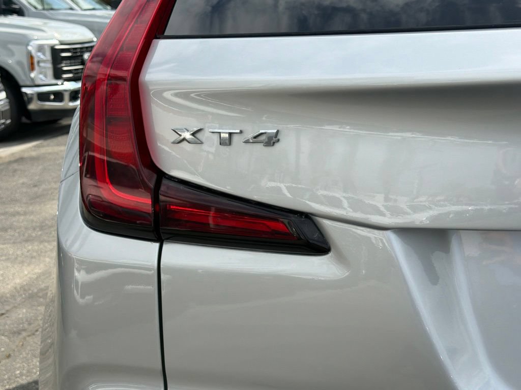 Used 2019 Cadillac XT4 Luxury FWD image 16