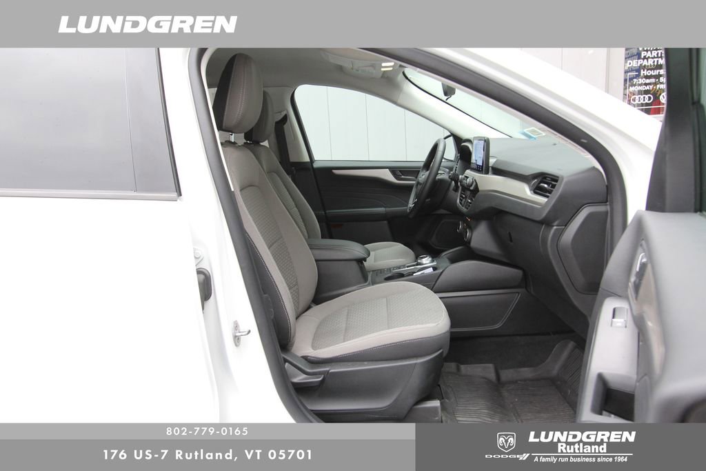 Used 2022 Ford Escape SE w/ Convenience Package image 9