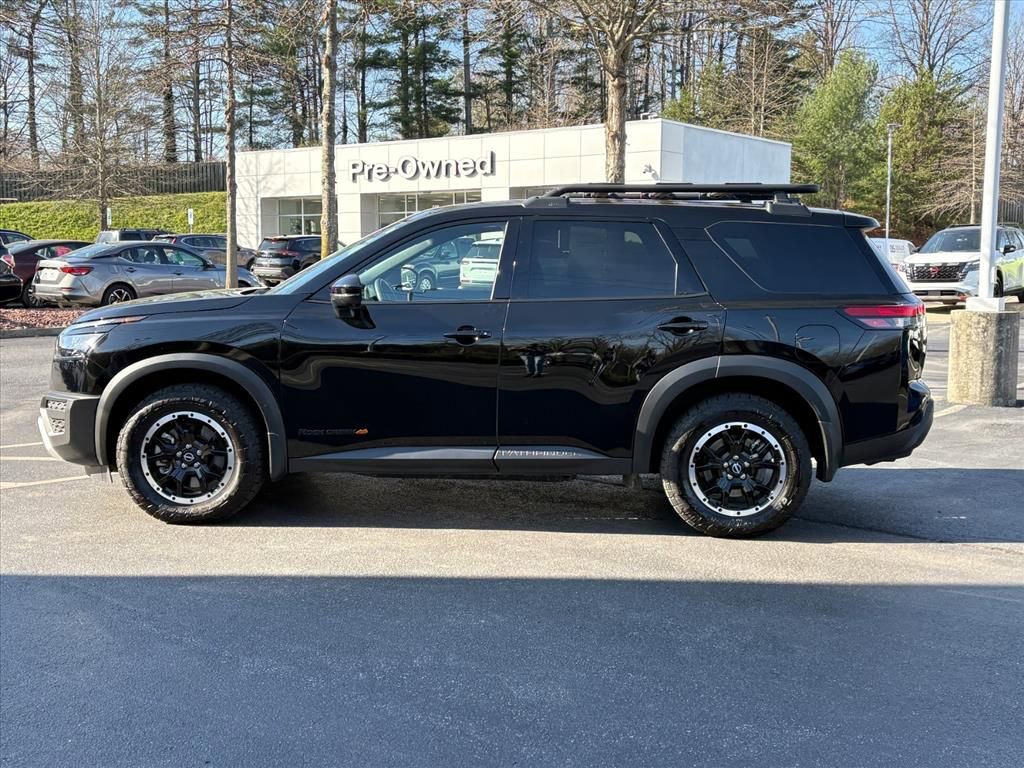 Used 2025 Nissan Pathfinder Rock Creek image 5