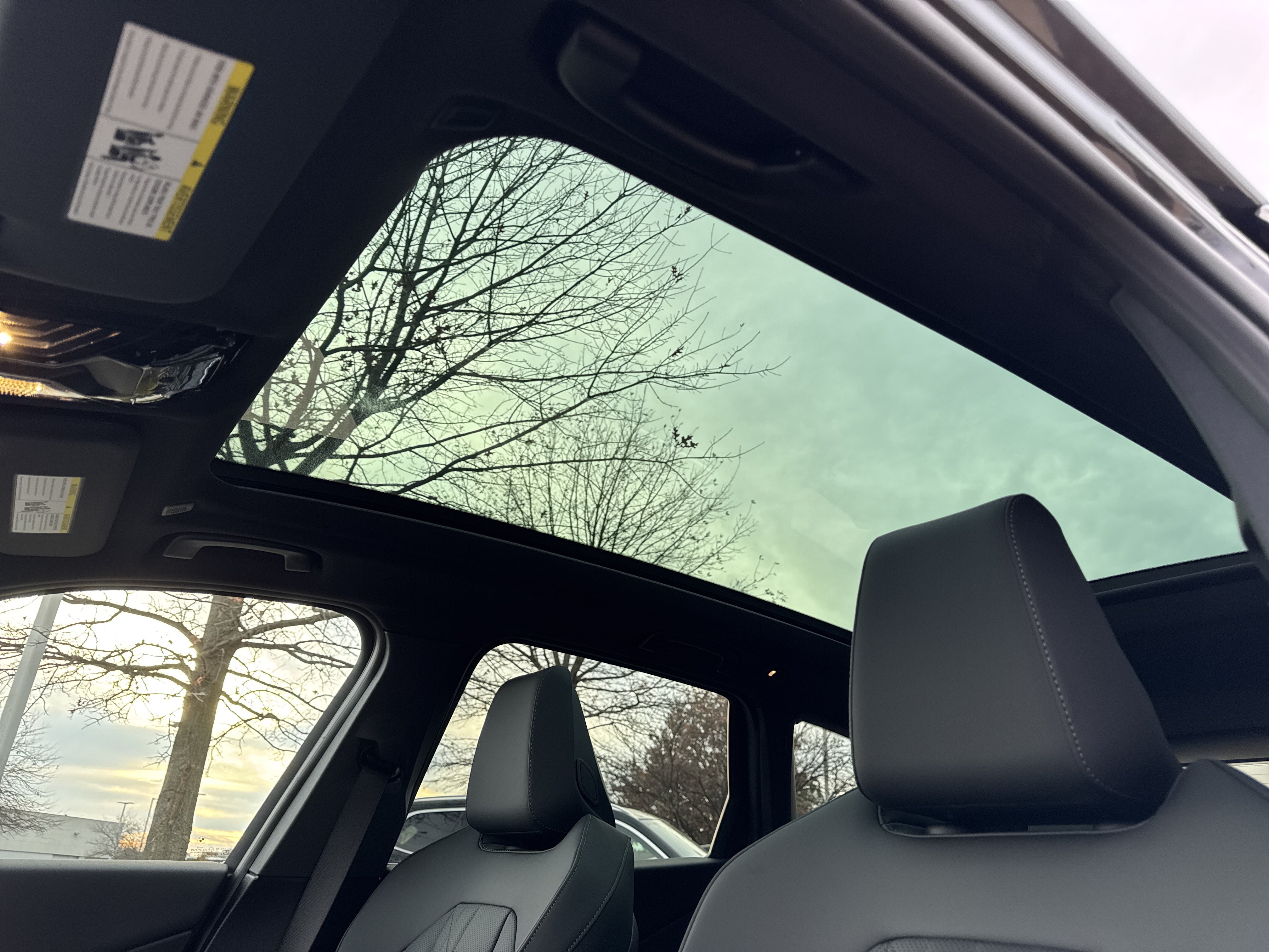 New 2026 BMW X3 xDrive30i w/ Premium Package AWD/4WD image 9