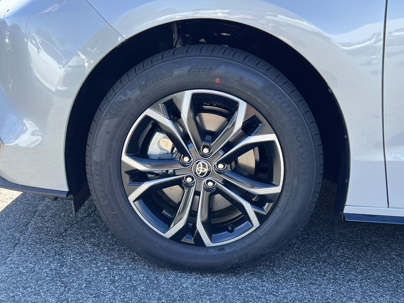New 2026 Toyota Sienna Platinum AWD/4WD image 5