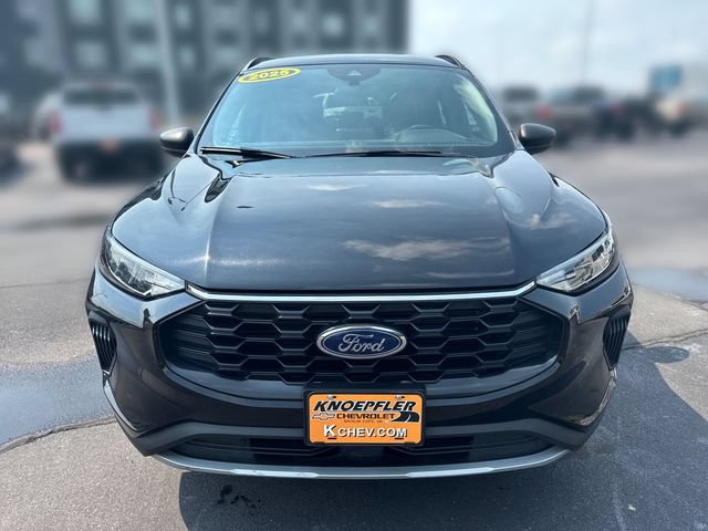 Used 2025 Ford Escape ST-Line AWD/4WD image 8