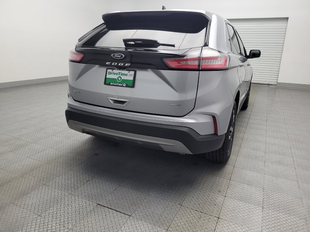 Used 2024 Ford Edge SEL image 7