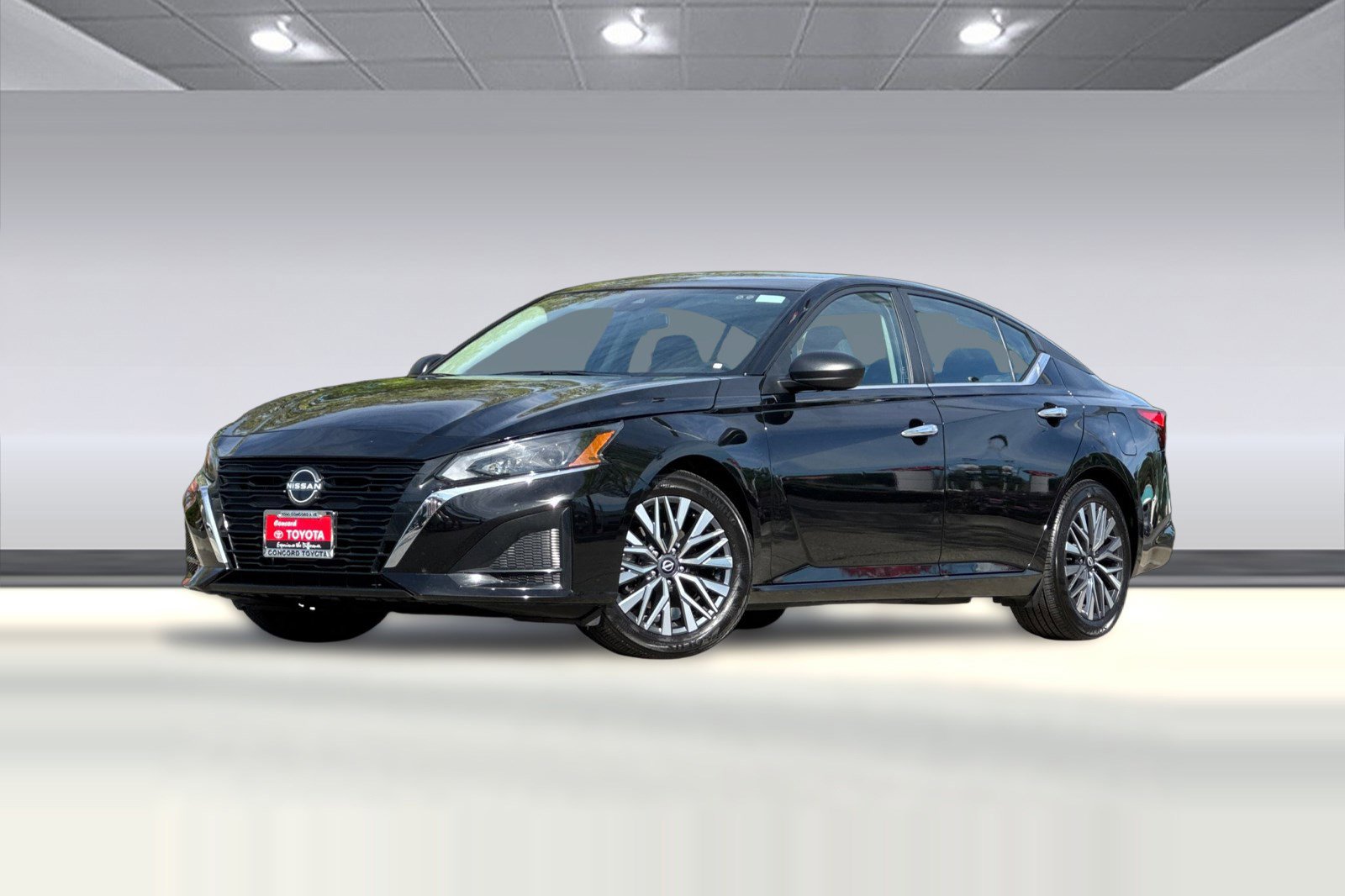 Used 2025 Nissan Altima 2.5 SV image 23
