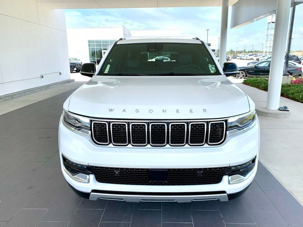 Used 2025 Jeep Wagoneer Series II w/ 8-Passenger Seating Package image 2