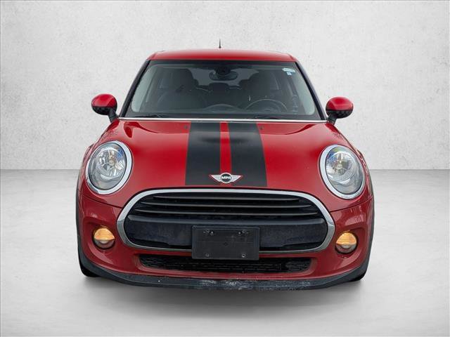 Used 2018 MINI Cooper 4-Door Hardtop image 2