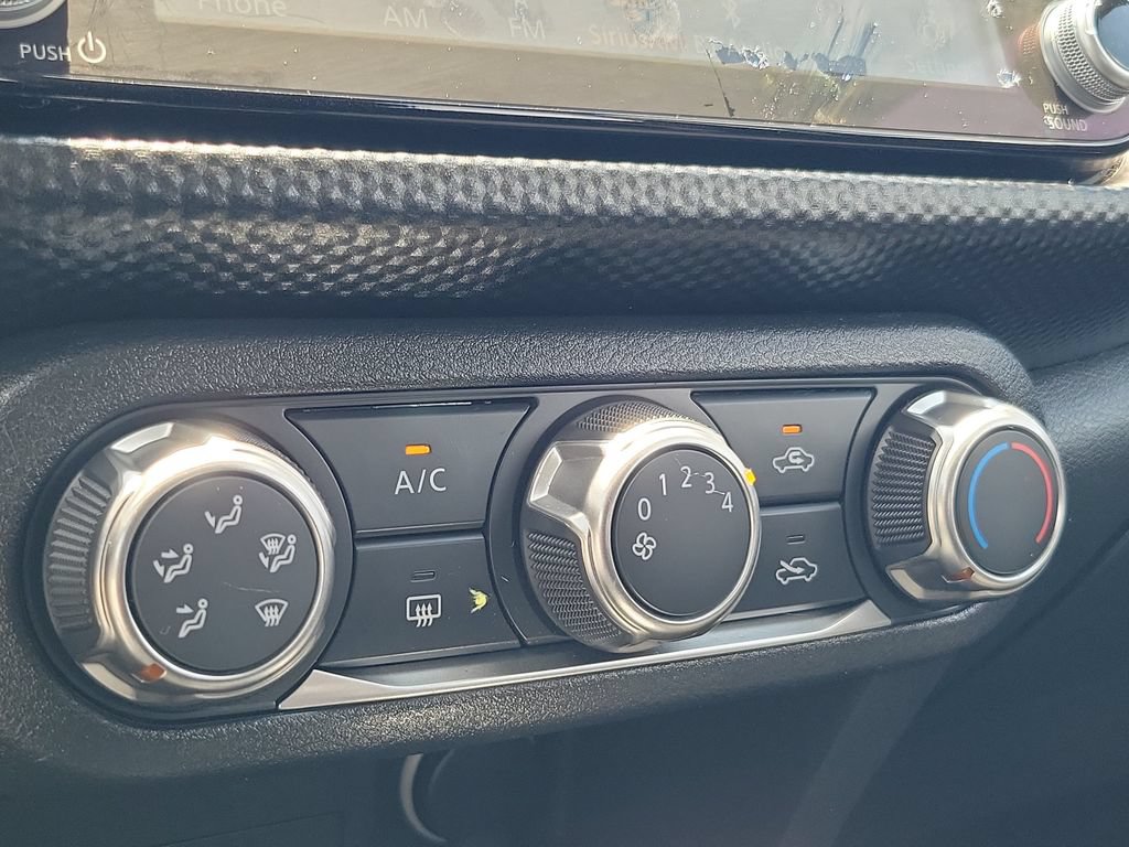 Used 2023 Nissan Kicks SV FWD image 24