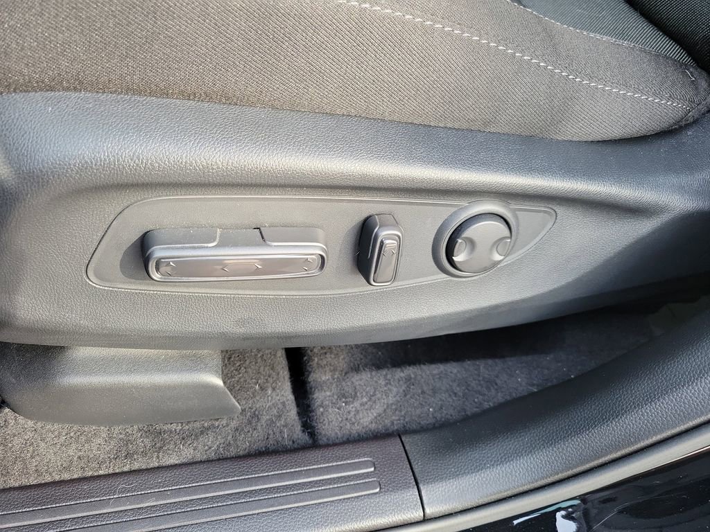 Certified 2026 Honda CR-V EX image 23