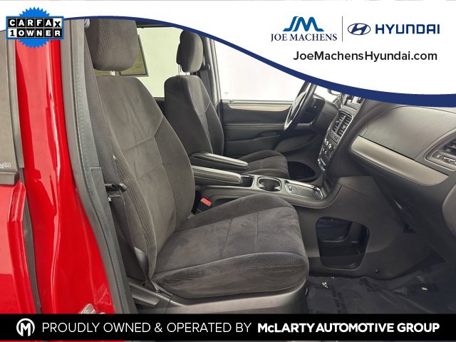 Used 2014 Dodge Grand Caravan SXT w/ Blacktop Package image 22