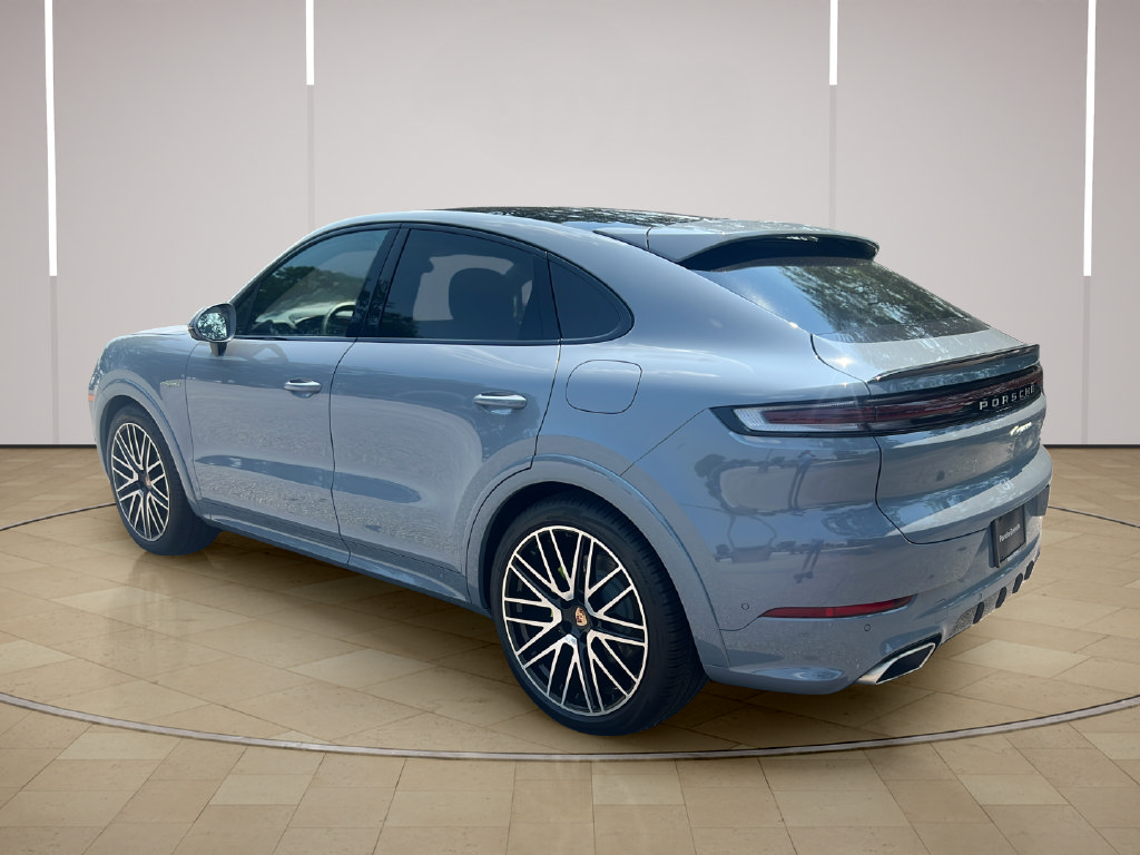 New 2026 Porsche Cayenne E-Hybrid Coupe AWD/4WD image 3
