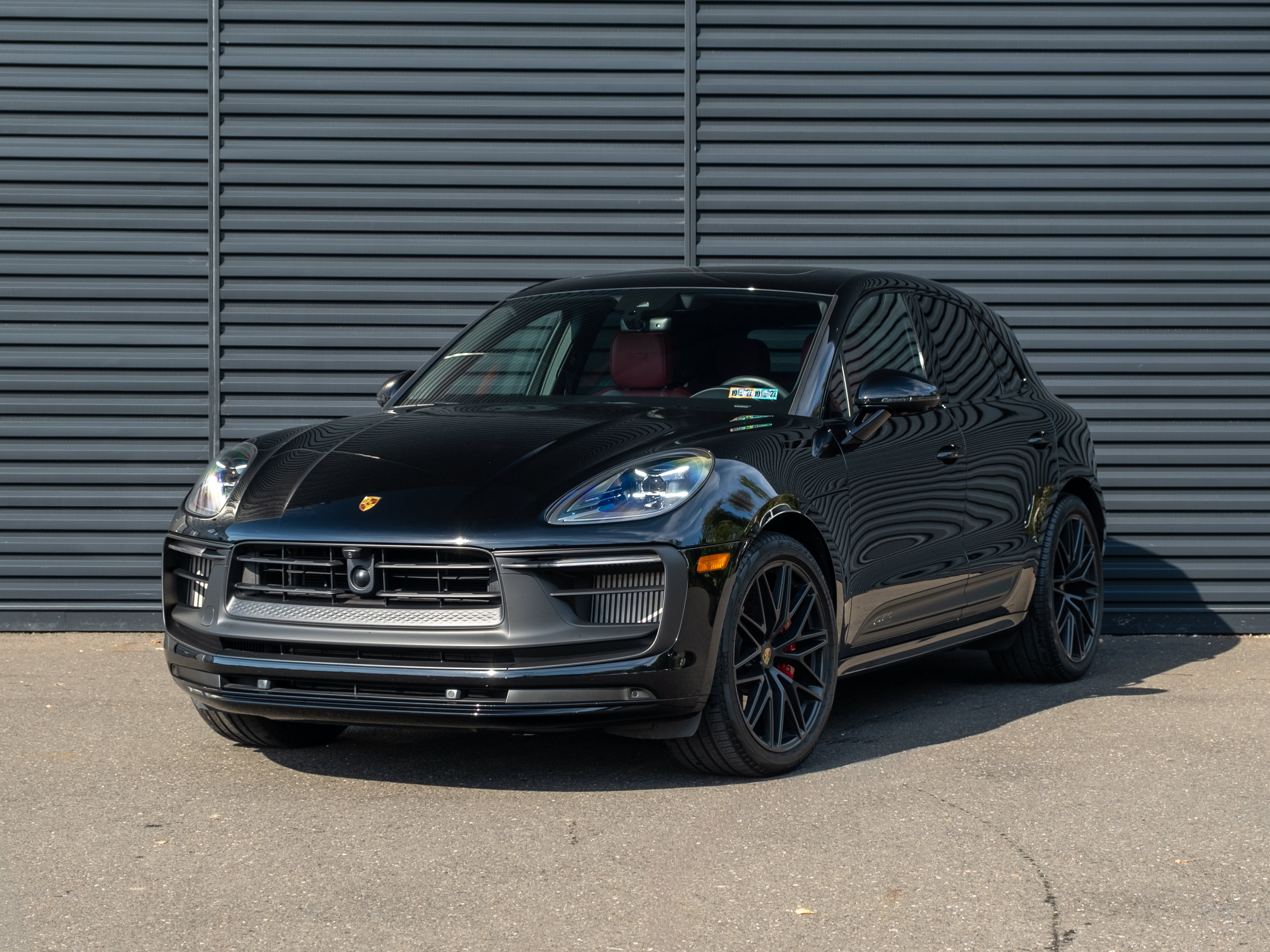 Certified 2026 Porsche Macan GTS AWD/4WD image 1