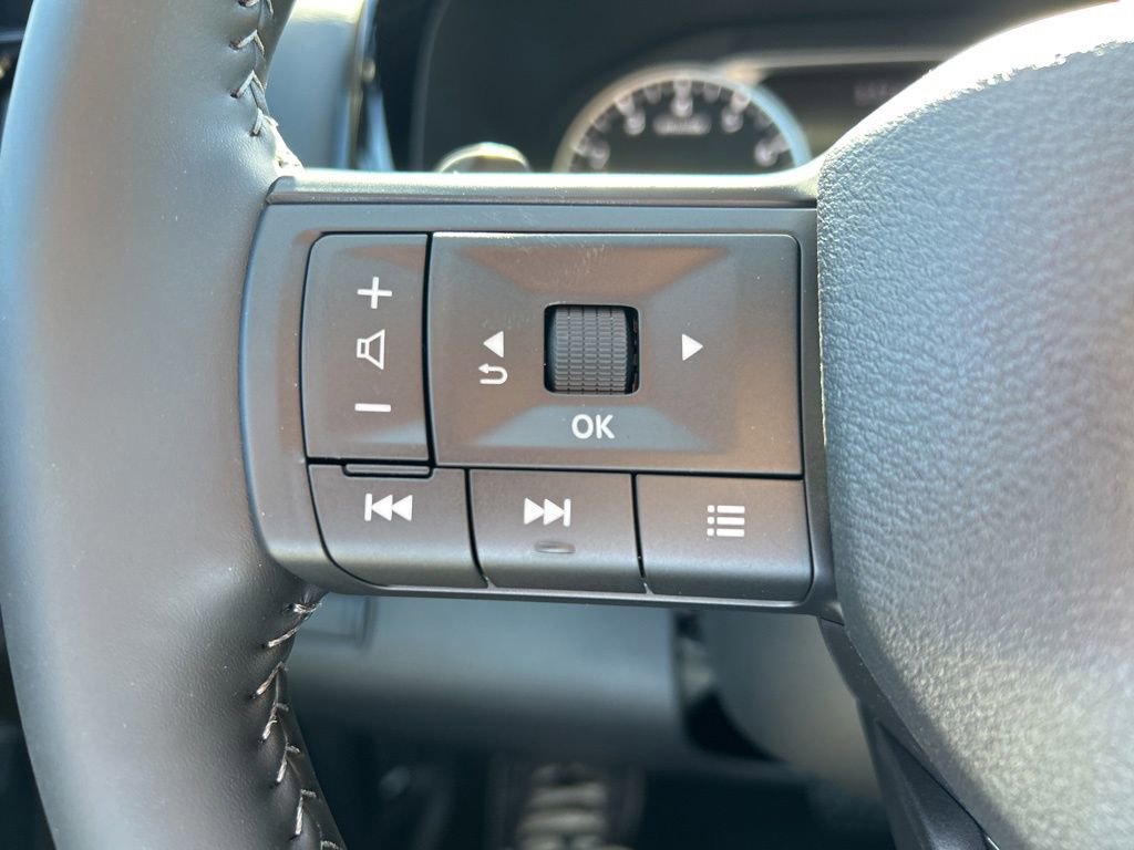 New 2026 Nissan Pathfinder SV image 27