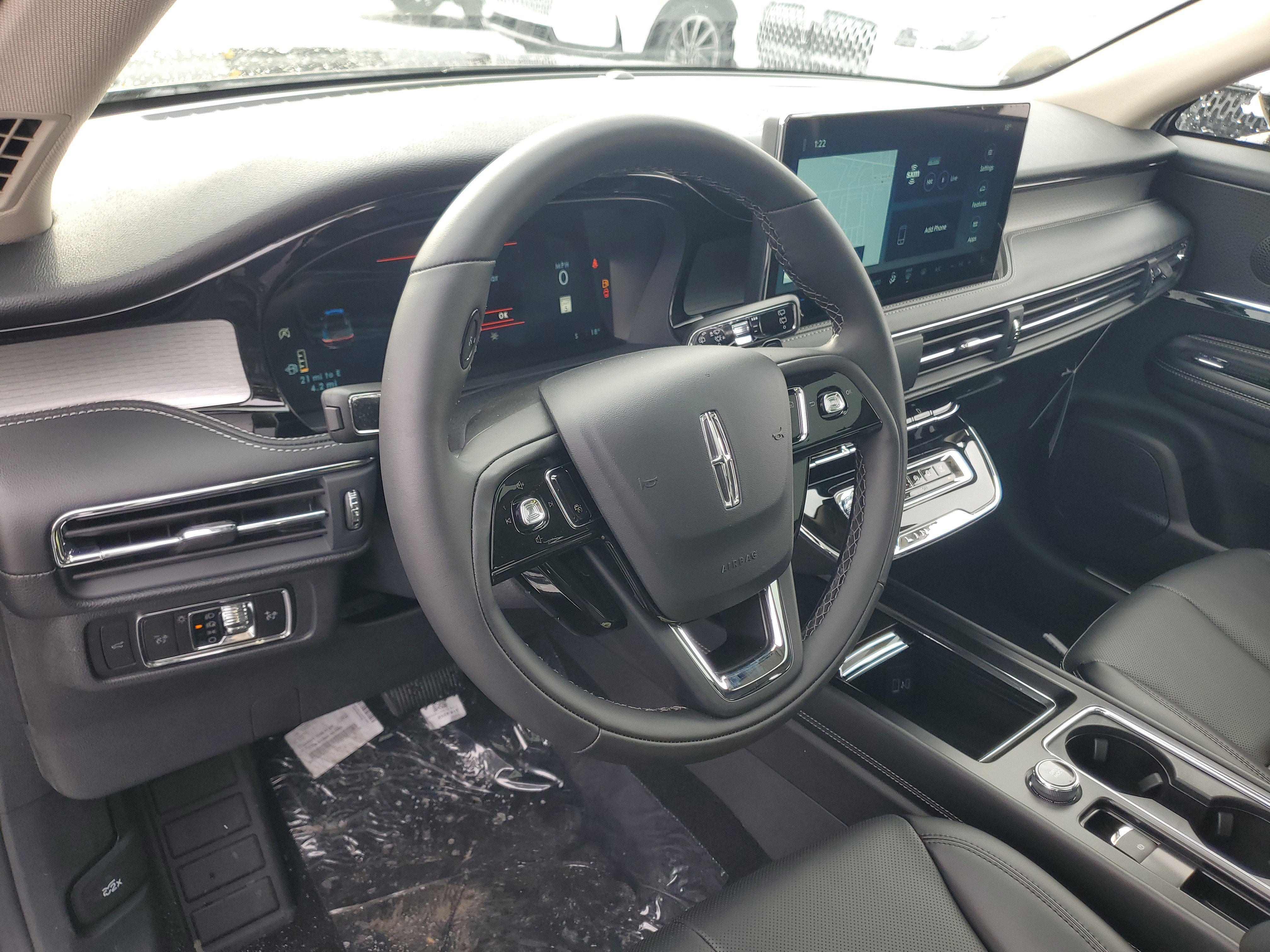 New 2026 Lincoln Corsair Premiere image 13