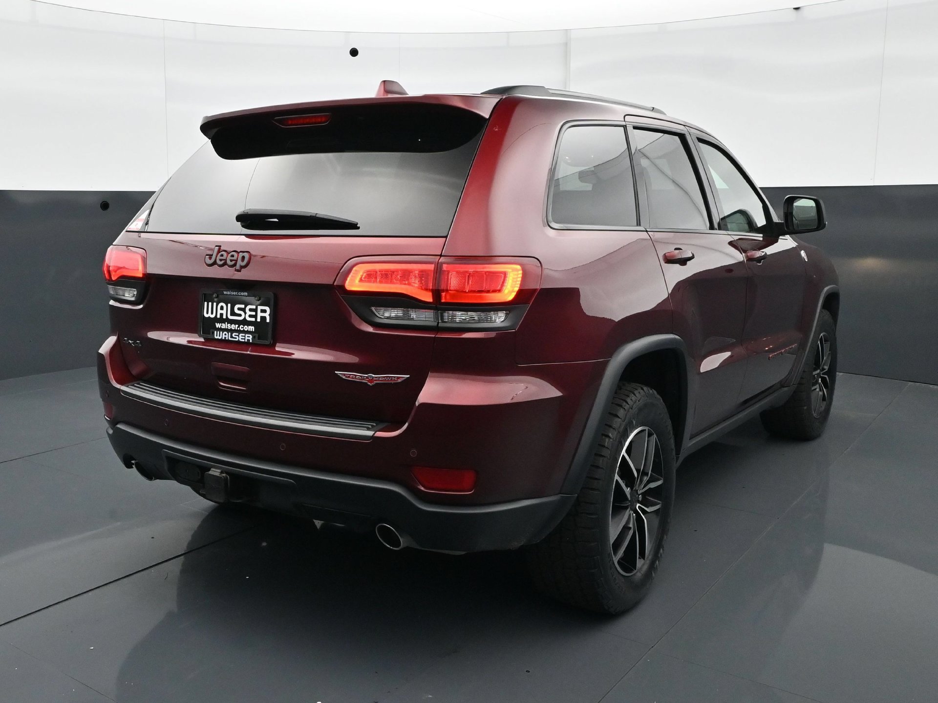 Used 2021 Jeep Grand Cherokee Trailhawk w/ Trailhawk Luxury Group AWD/4WD image 6